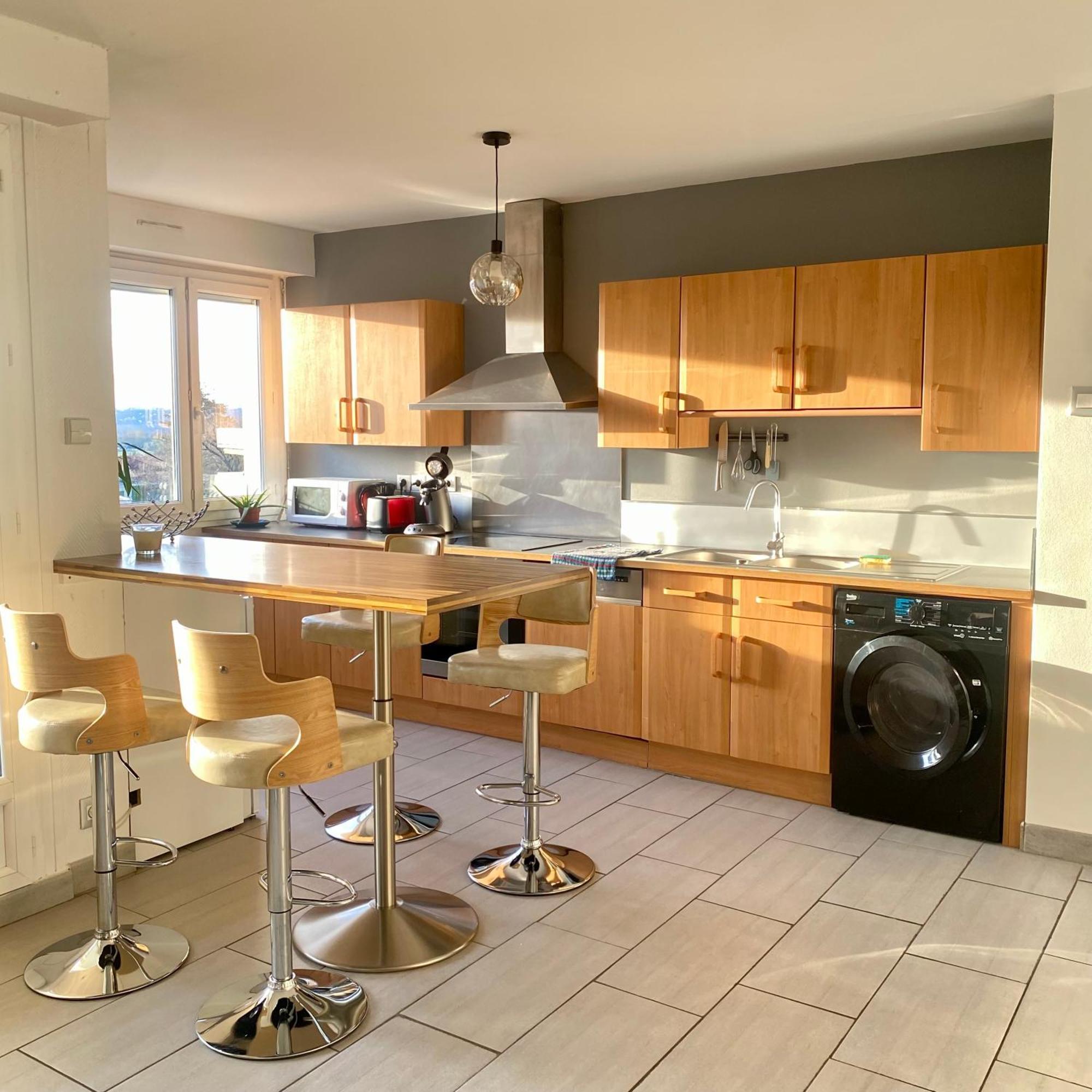 Le Paisible Apartment Décines-Charpieu Екстериор снимка